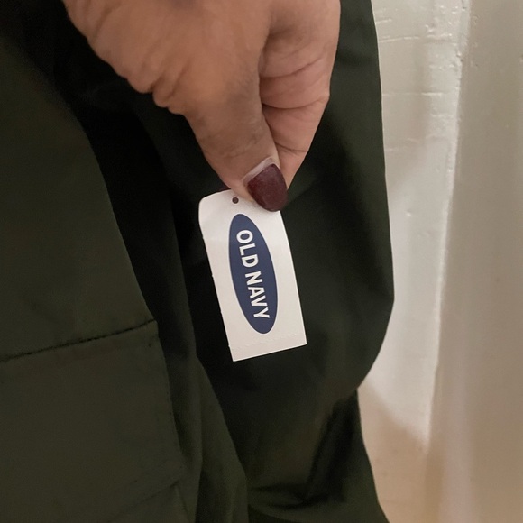 Old Navy women’s Dark Green Windbreaker Jacket - Picture 5 of 11